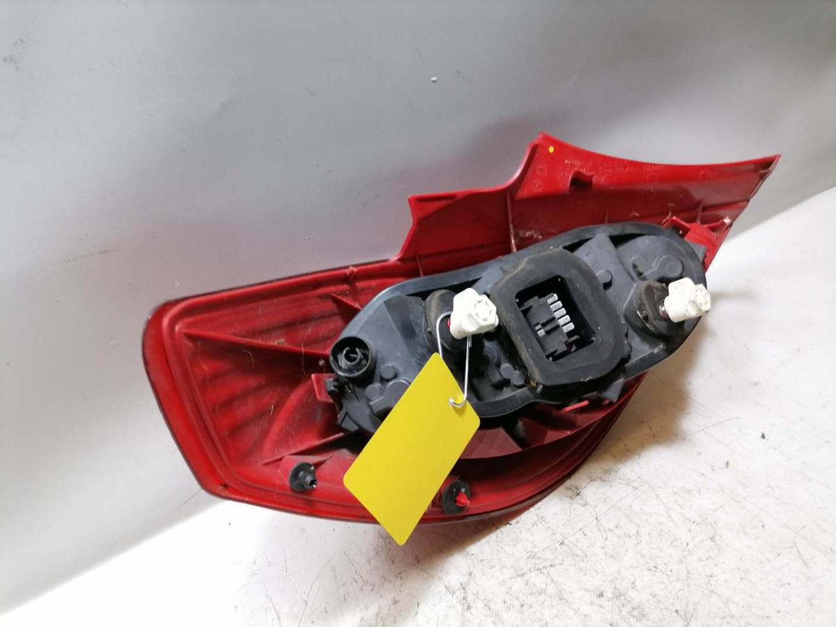 Opel Corsa D original R&uuml;cklicht R&uuml;ckleuchte Heckleuchte rechts 3 T&uuml;rer BJ06